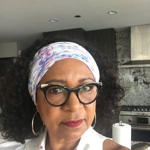 Meet your Posher, Connie